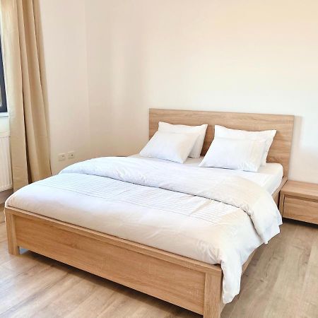 Lisaura Express Estates 아파트 외부 사진