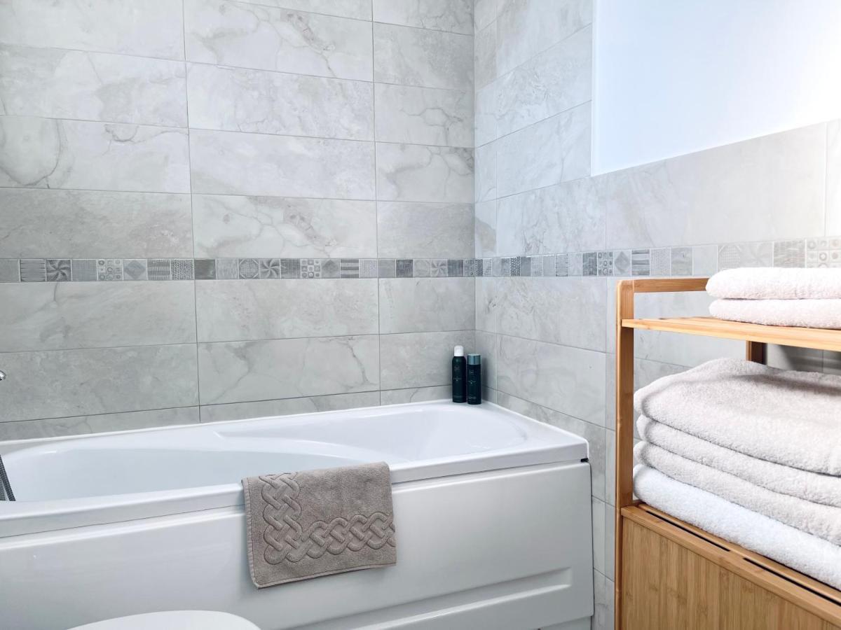 Lisaura Express Estates 아파트 외부 사진
